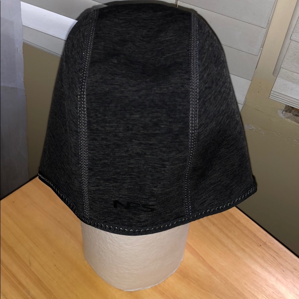NRS Hydroskin .50 wet suit skull cap